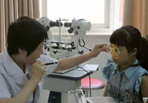 【预约】10月26、27日斜弱视专家岳以英教授