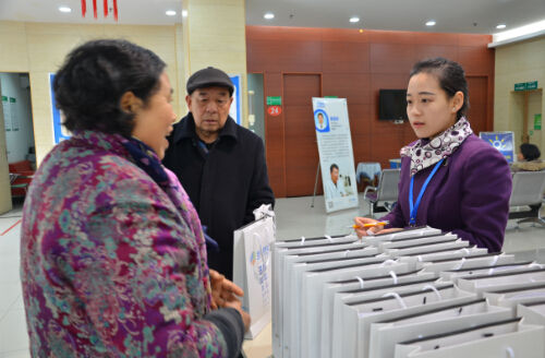 白内障怎么治?睛彩俱乐部白内障会员讲座告诉你