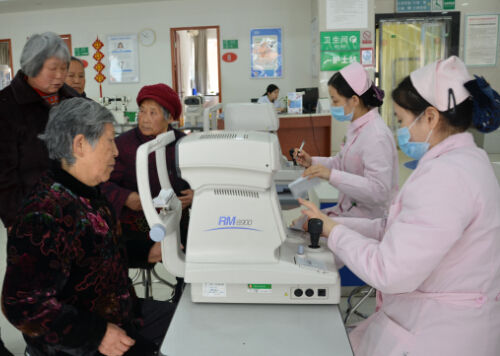 白内障怎么治?睛彩俱乐部白内障会员讲座告诉你