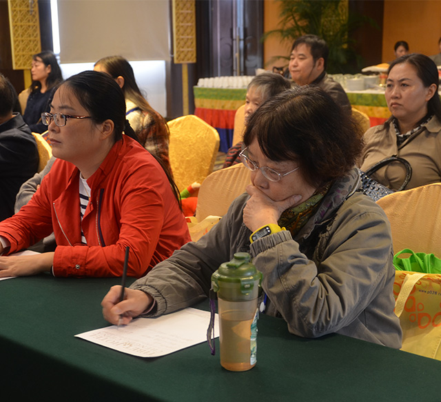 普瑞眼科《屈光性白内障手术学术研讨会》成功举行